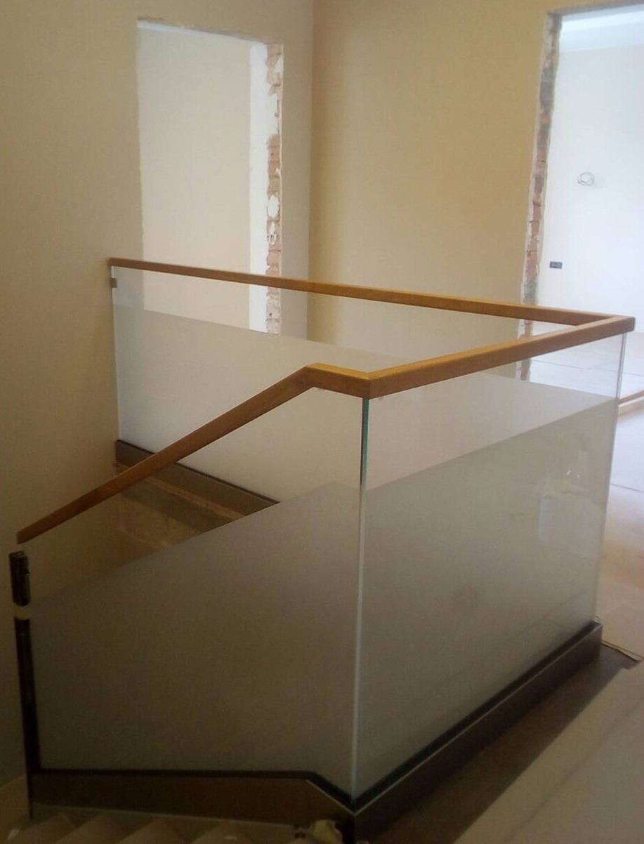 Balustradă în profilul inferior